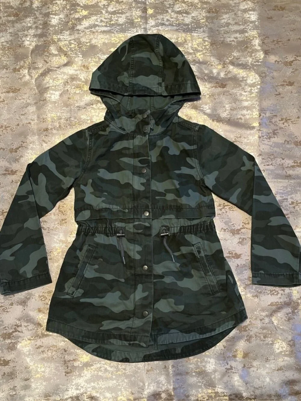 Old Navy Camo Jacket Coat Girls MEDIUM 8 Drawstring Waist Hood Utility